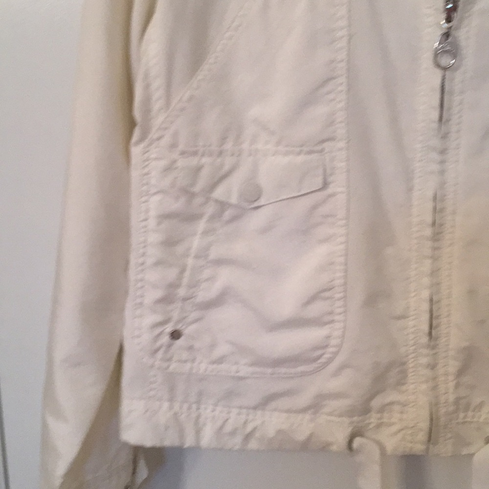 Off white jacketed - Picture 2 of 6
